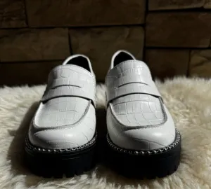aqua 6.5 White SHOES