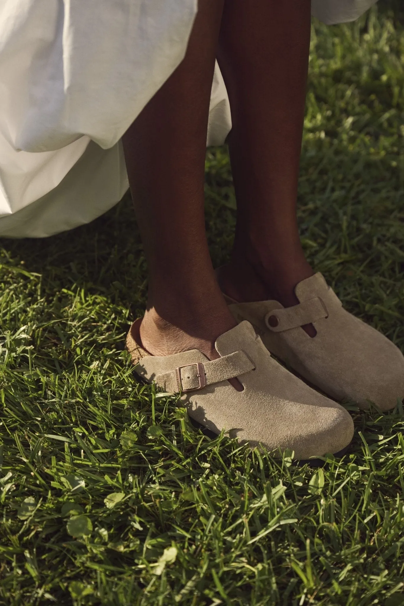 Birkenstock Boston Clog - Taupe Suede Leather | Soft Footbed