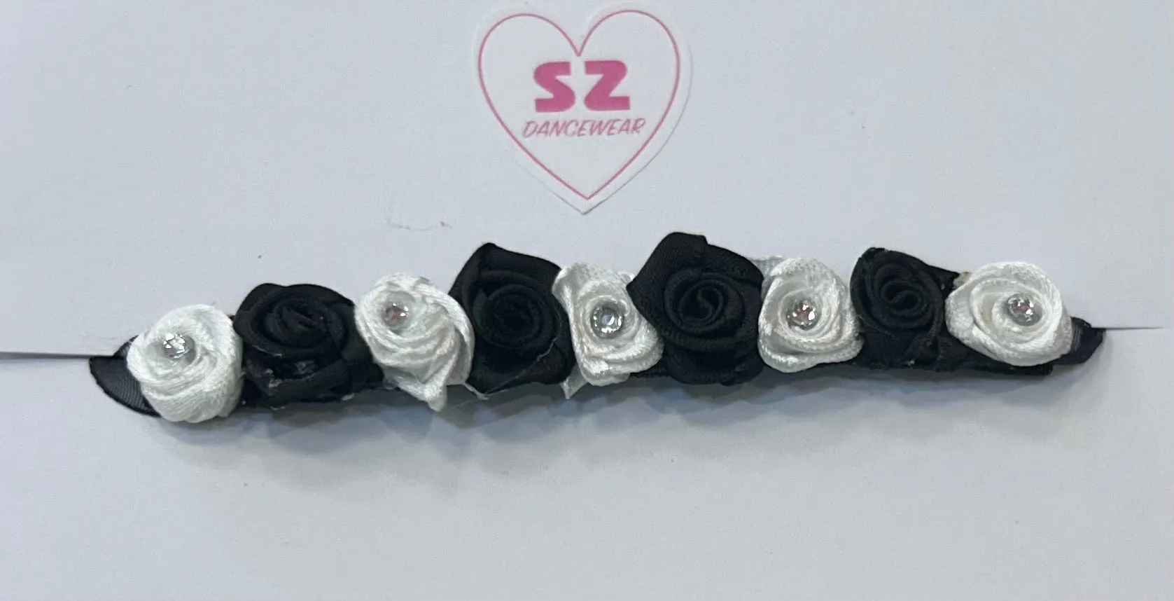 Black & White Bunwrap