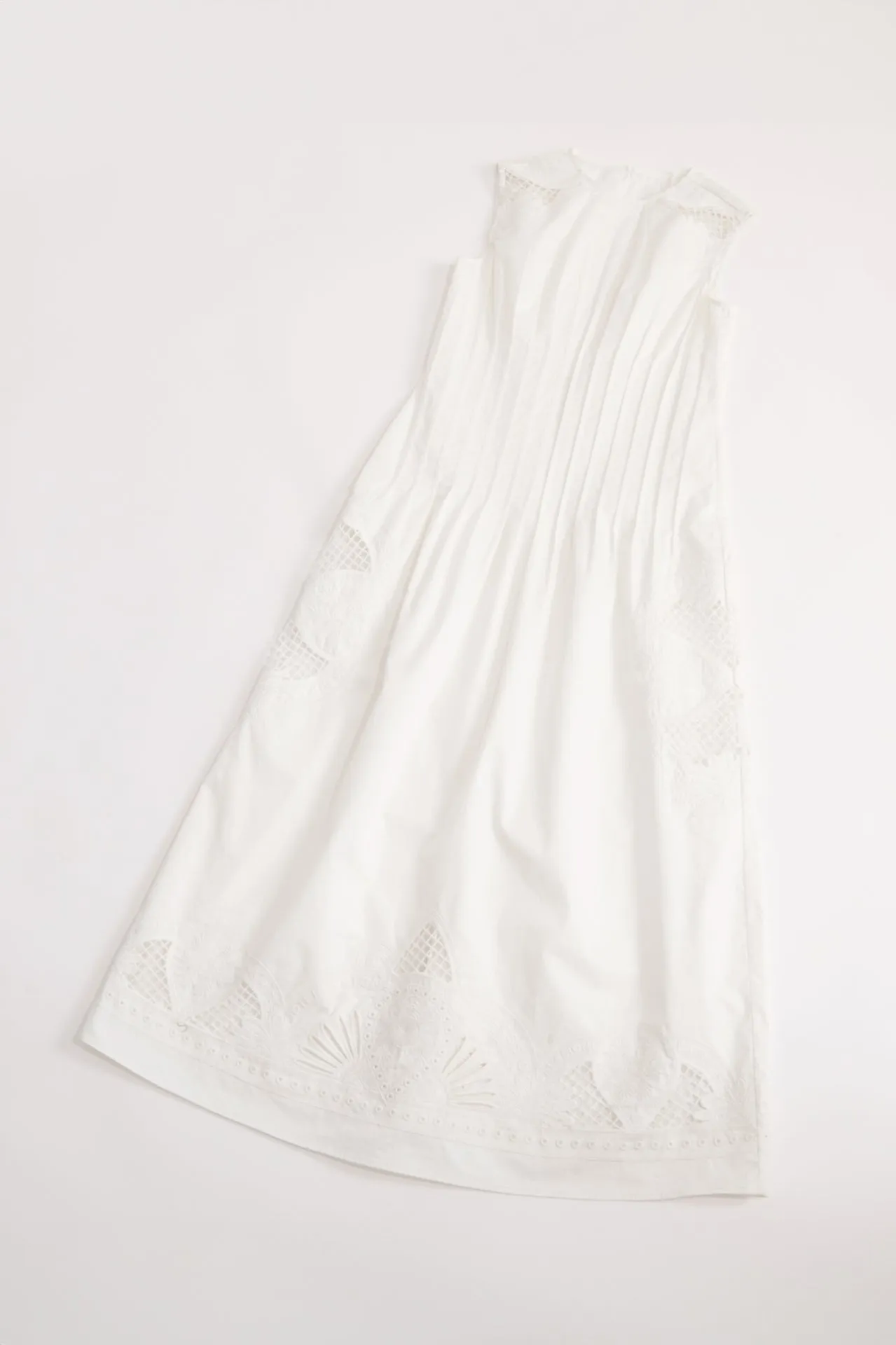 BRODERIE DRESS