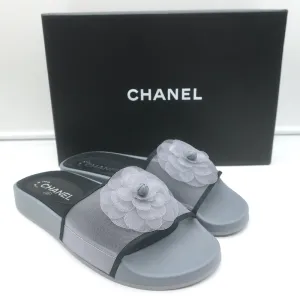 Chanel Mesh Camellia Pool Slide Sandals Gray Size 38 NEW