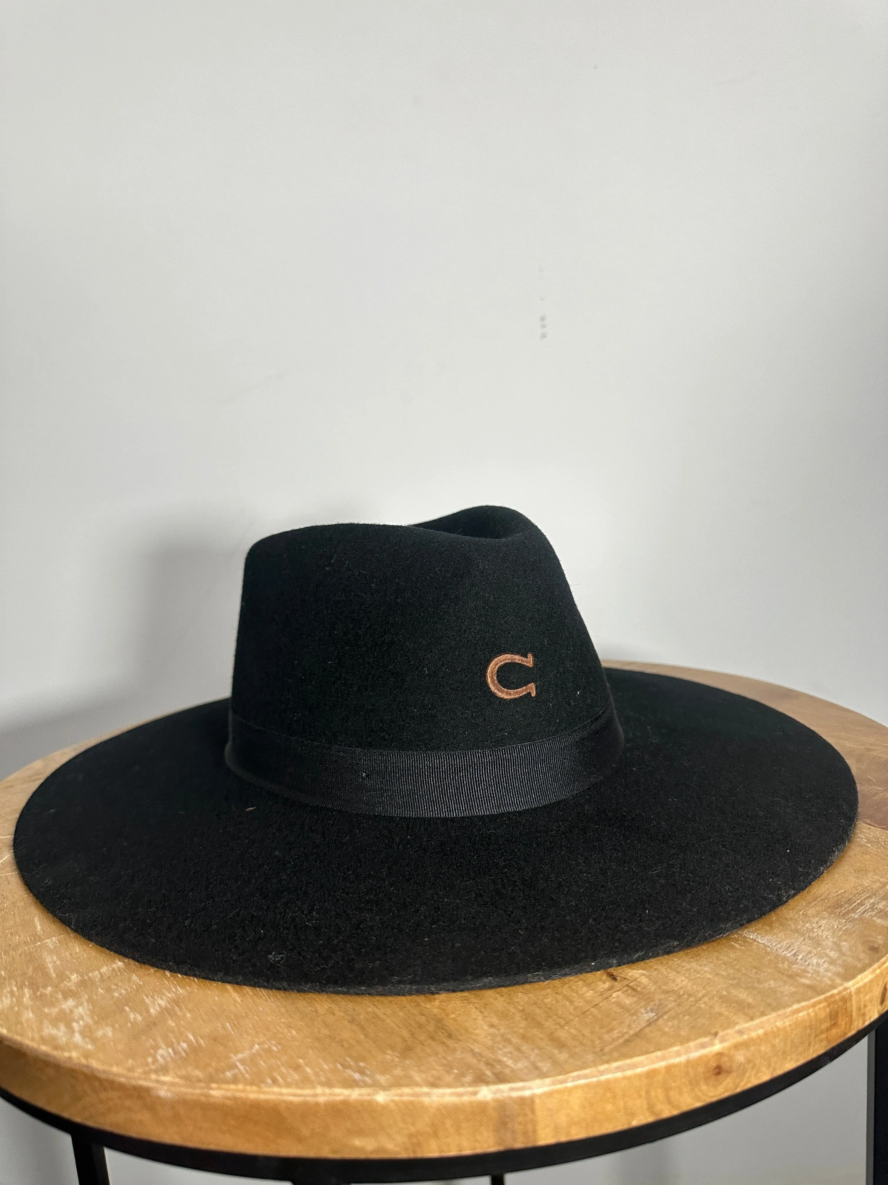 Charlie 1 Horse Highway Black