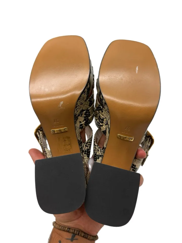 Gucci Python Embossed Platform Heels Women's Size 37 = US 7