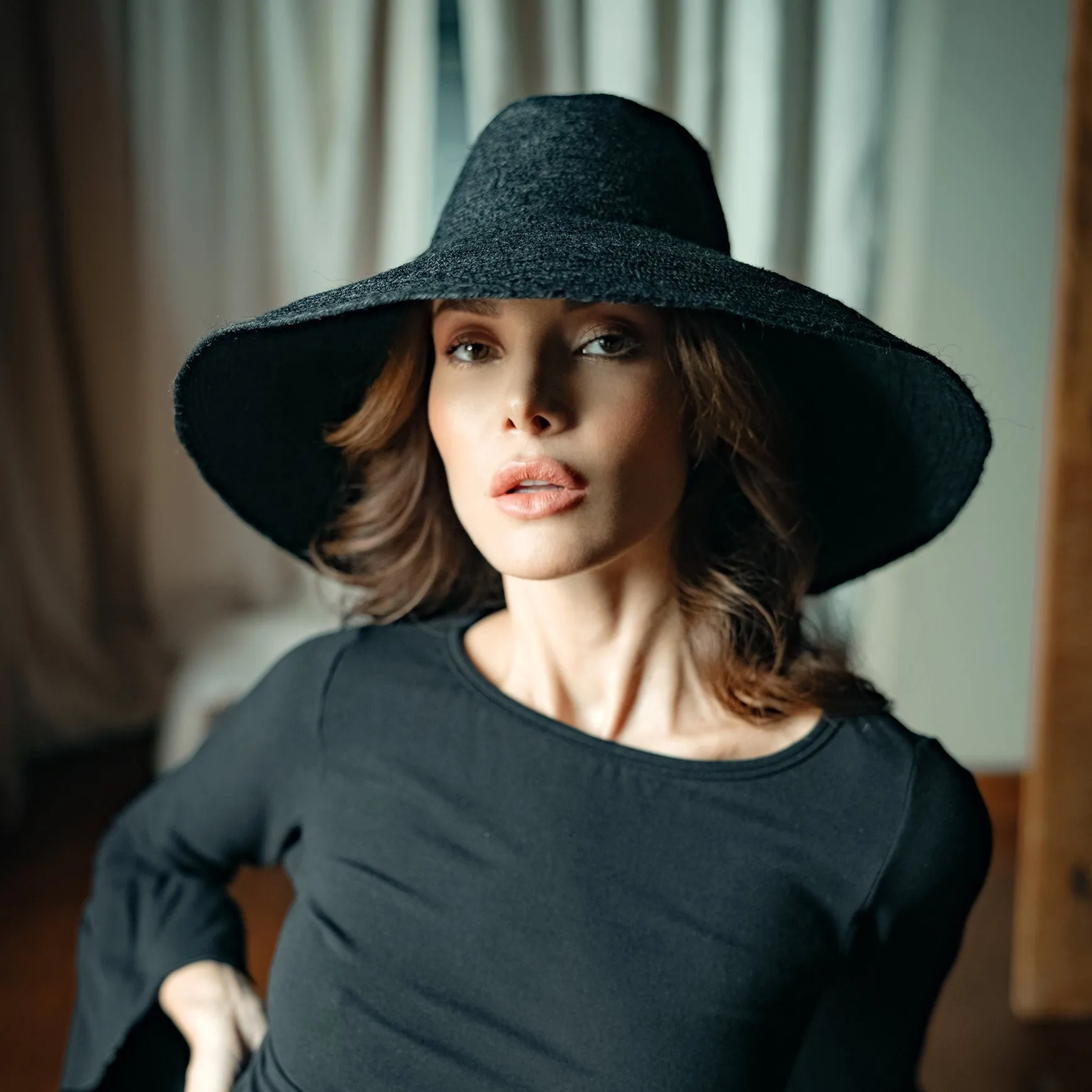 Jute Straw Wide Brim Hat, Black