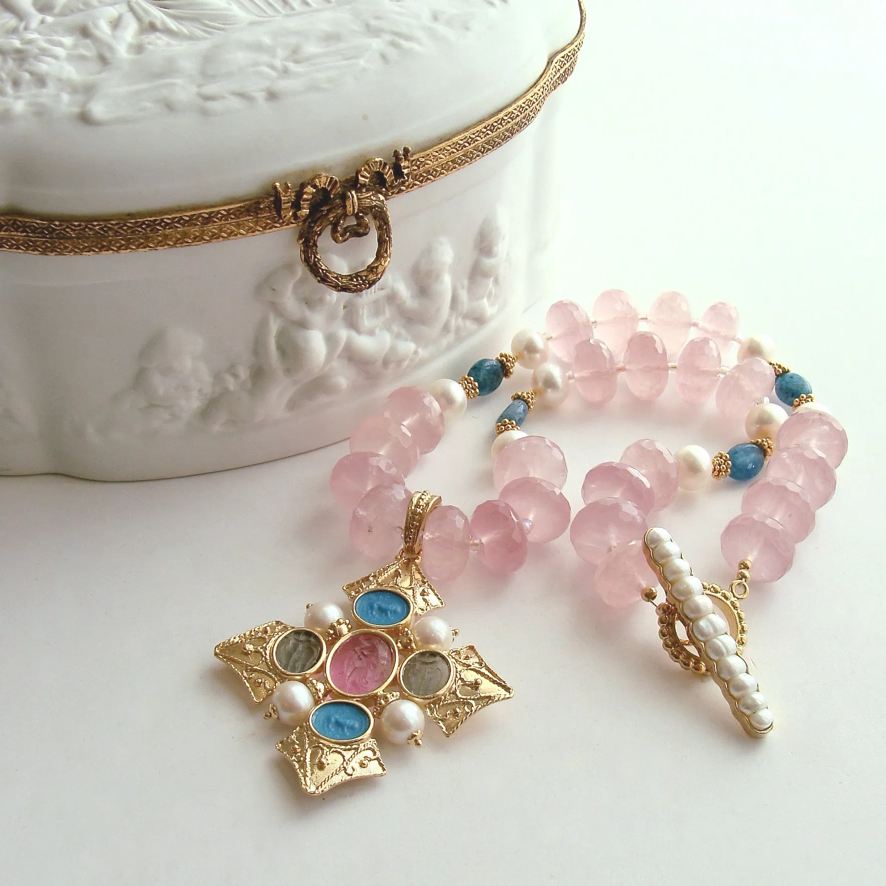 Maltese-Style Intaglio Removable Pendant, Rose Quartz, Apatite and Pearls Choker Necklace - Catania Necklace