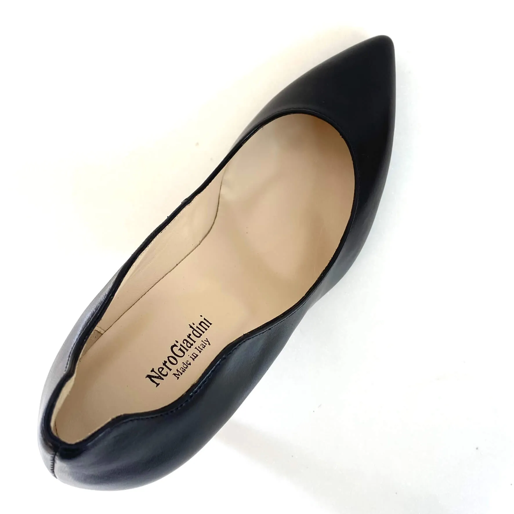 NeroGiardini Black Leather Modern Stiletto Shoes