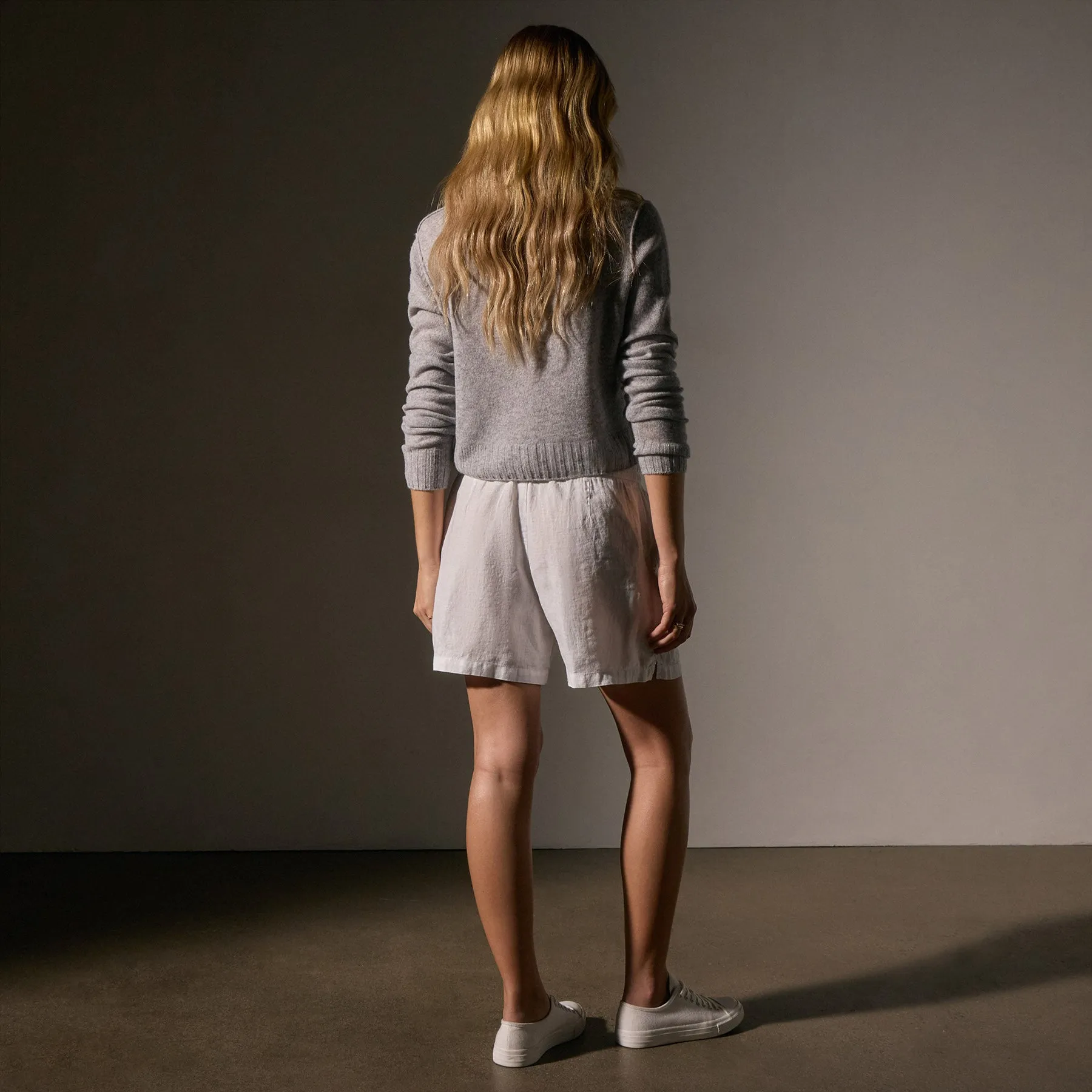 Relaxed Fit Linen Short - White