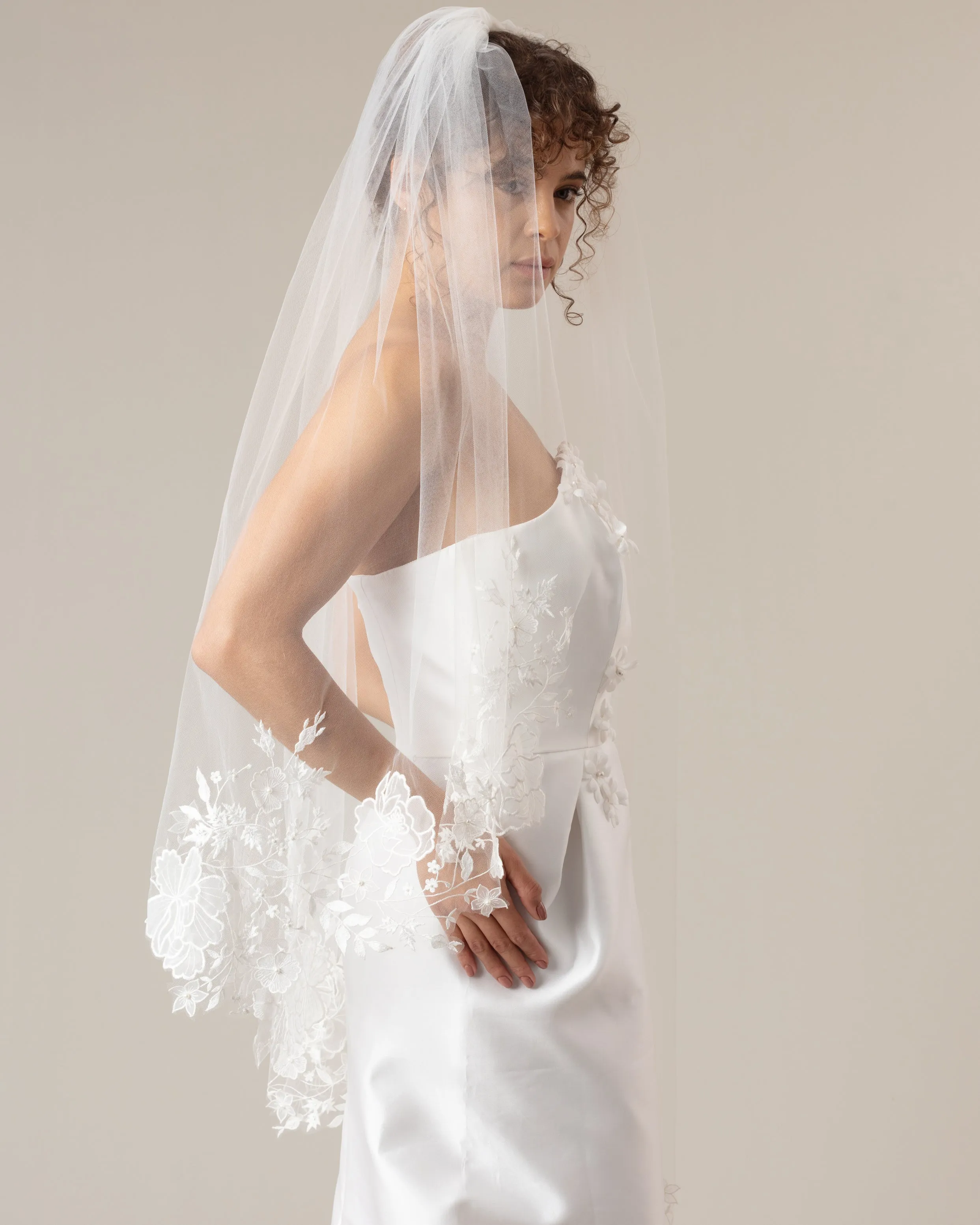 RTS.- RIBERA FLORAL NEEDLEWORK VEIL