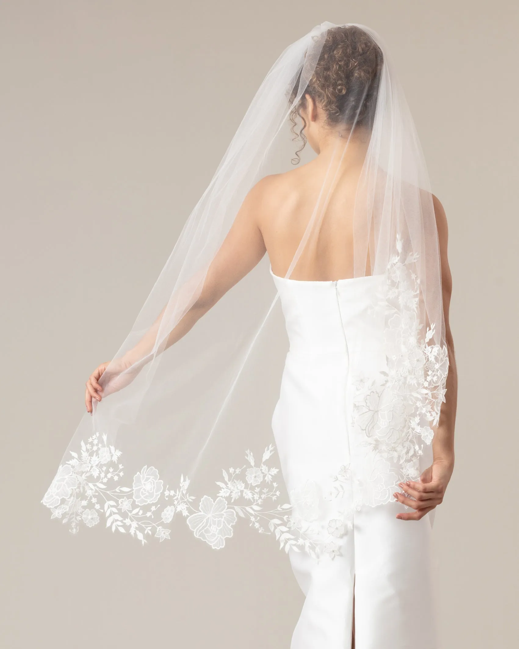 RTS.- RIBERA FLORAL NEEDLEWORK VEIL
