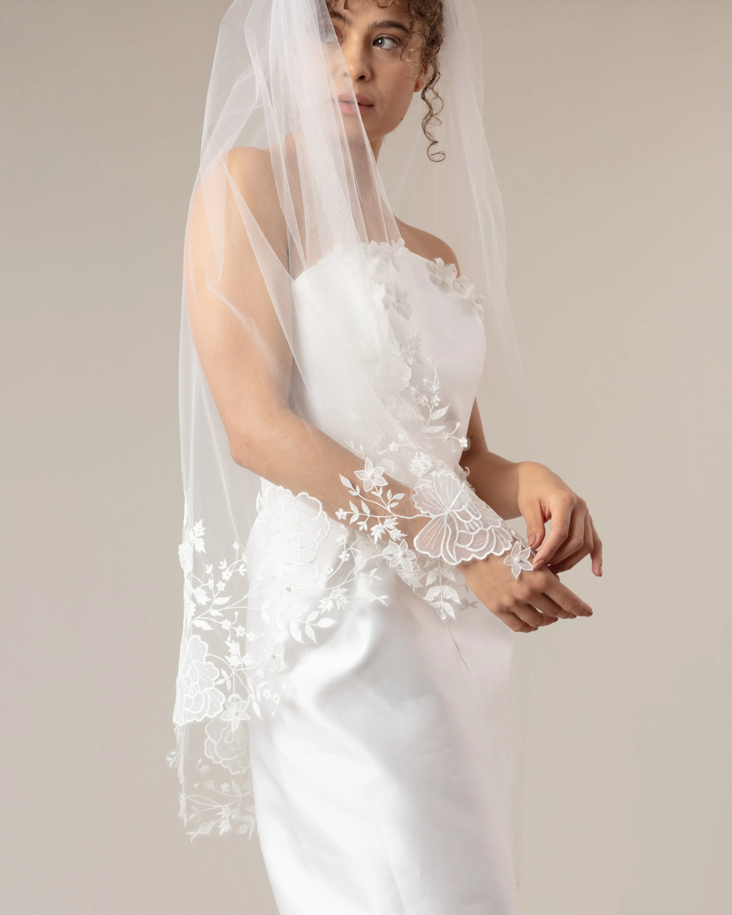 RTS.- RIBERA FLORAL NEEDLEWORK VEIL