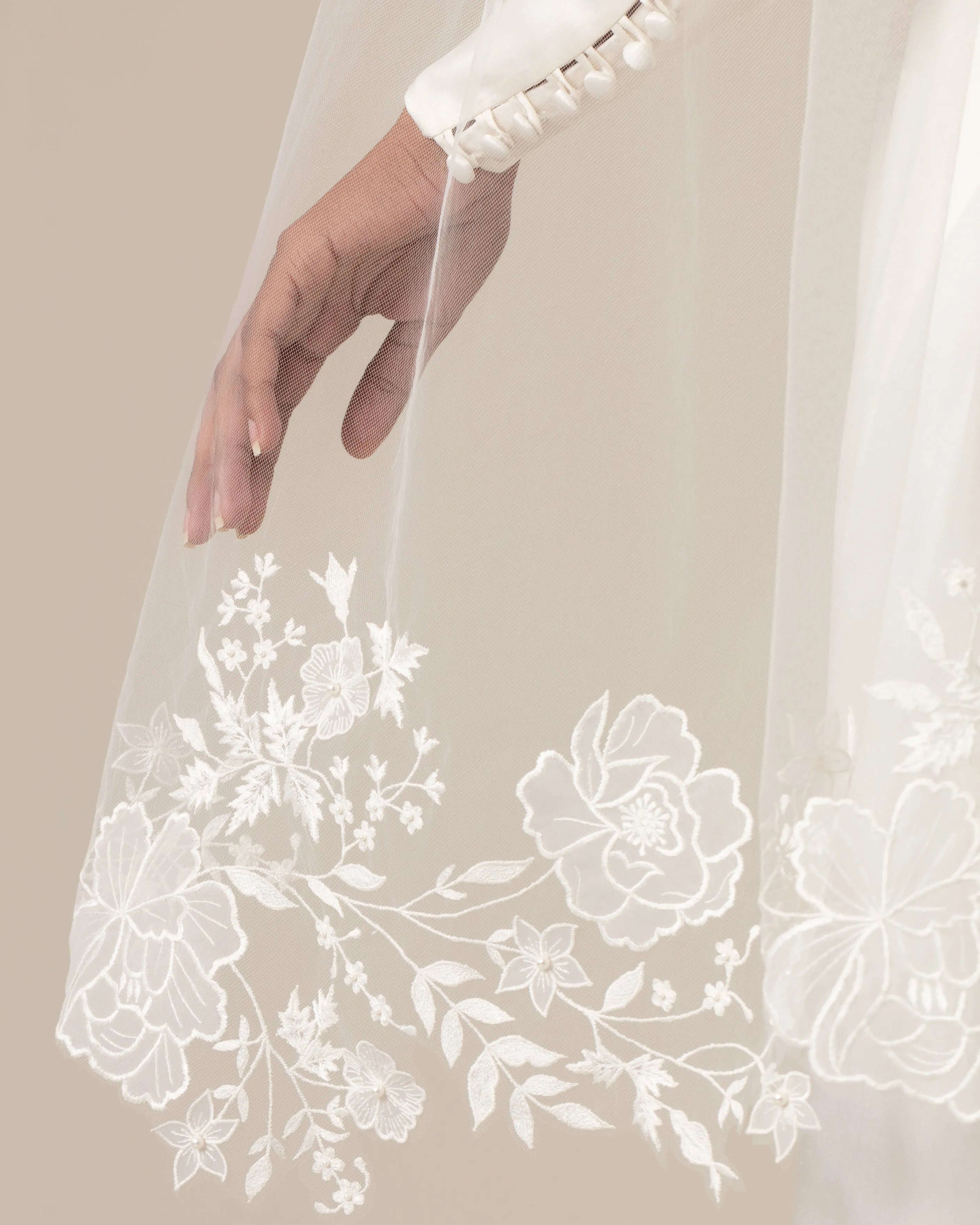 RTS.- RIBERA FLORAL NEEDLEWORK VEIL