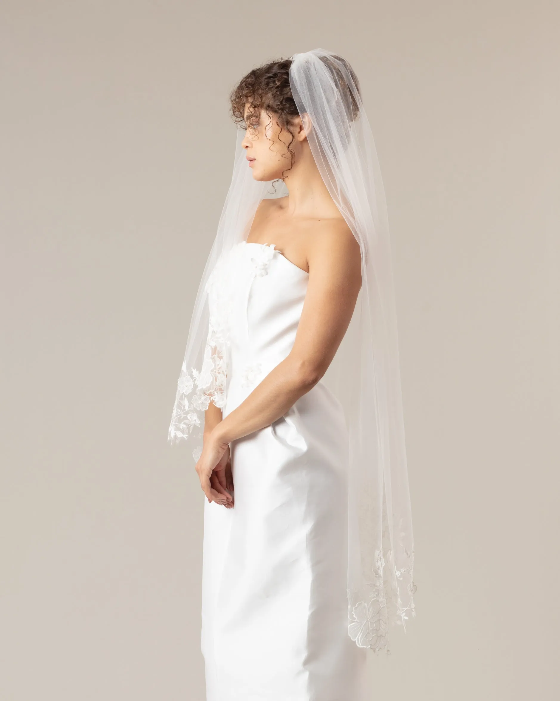 RTS.- RIBERA FLORAL NEEDLEWORK VEIL