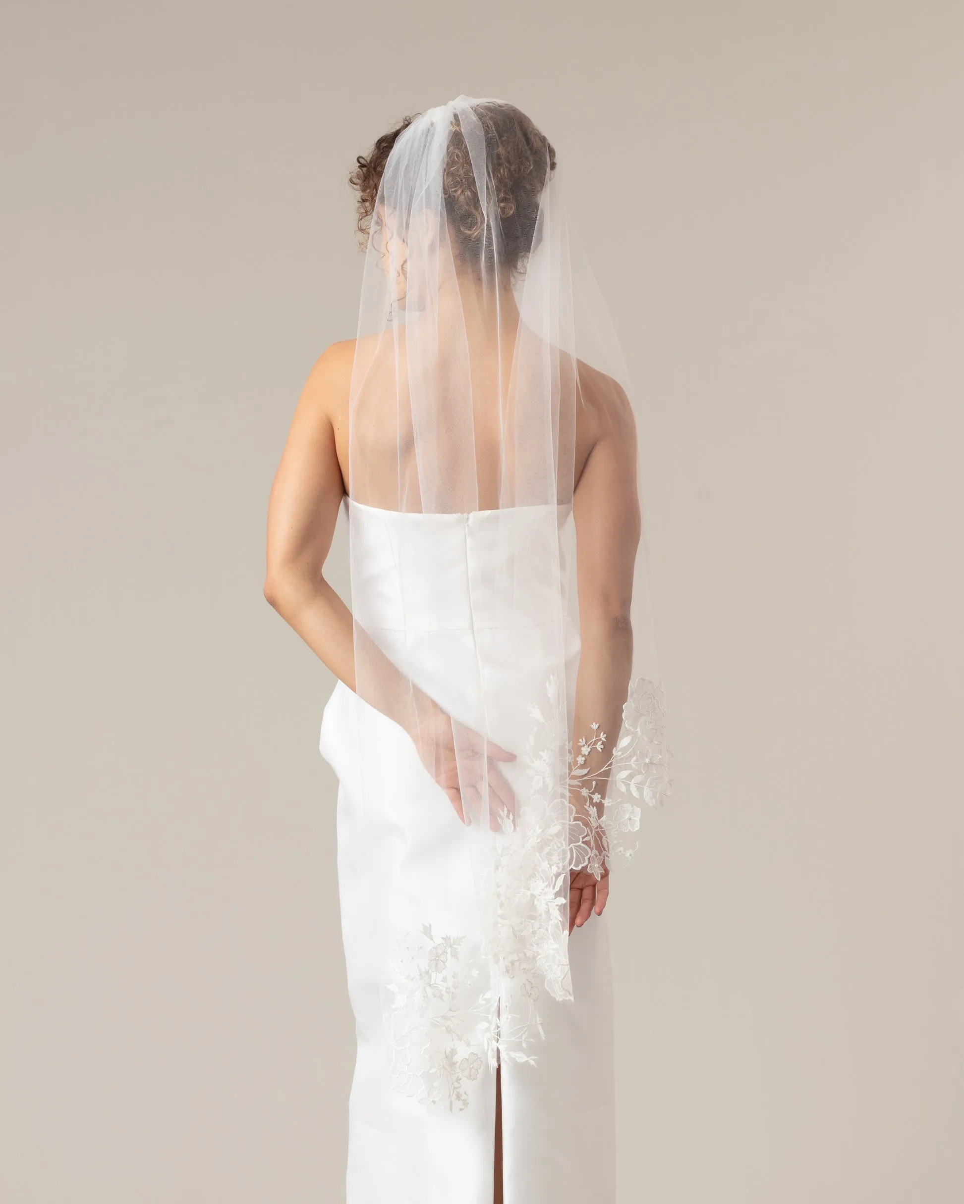 RTS.- RIBERA FLORAL NEEDLEWORK VEIL