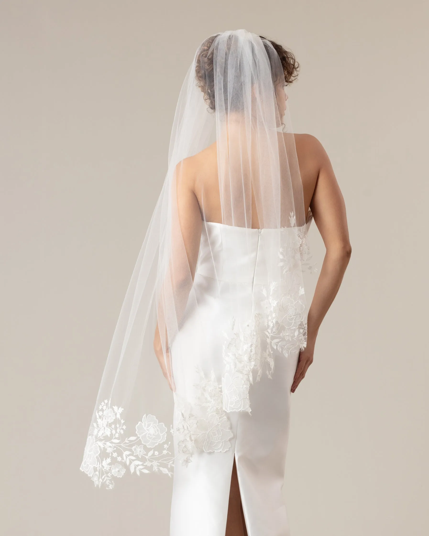 RTS.- RIBERA FLORAL NEEDLEWORK VEIL