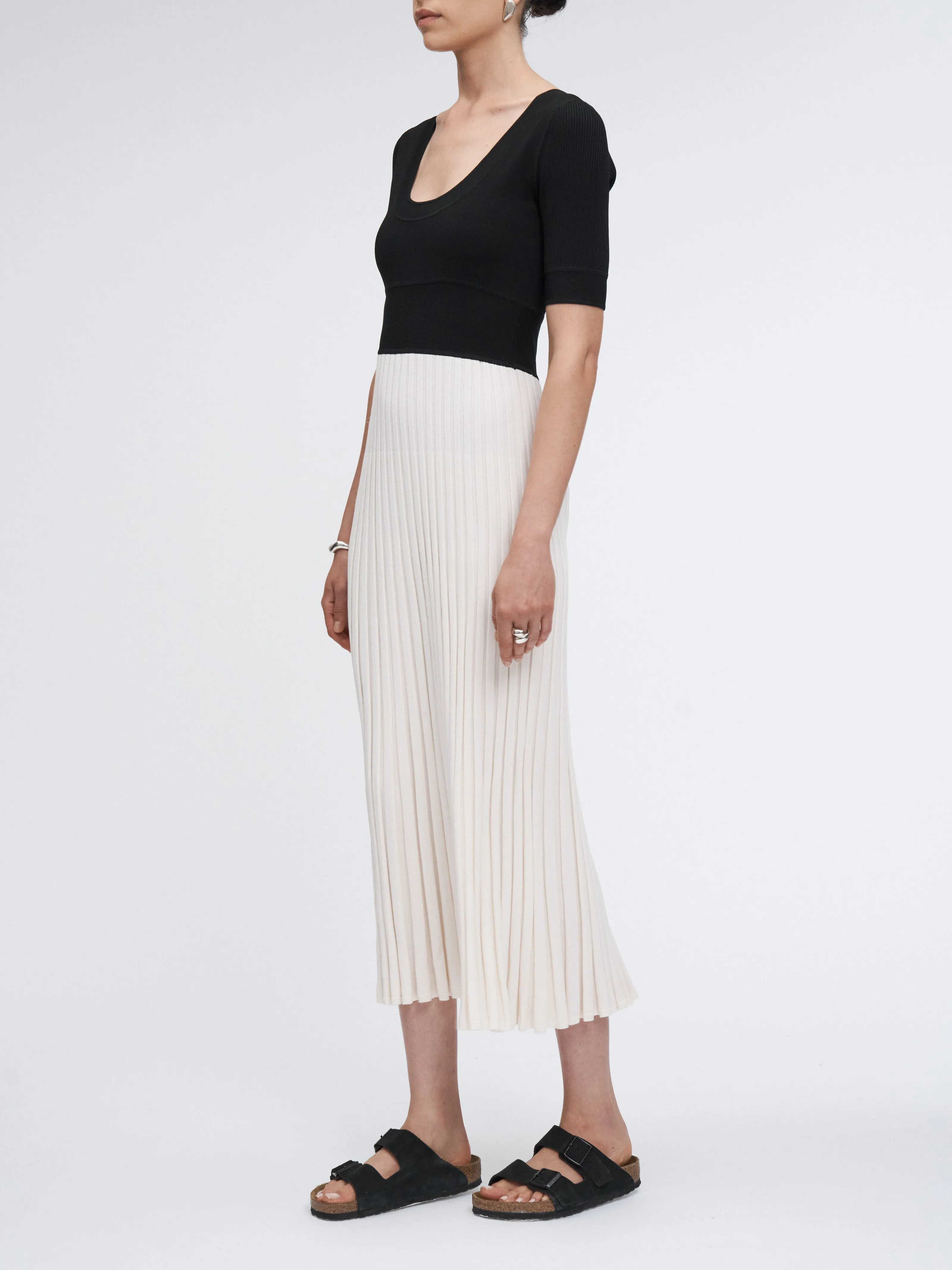 Short Sleeve Ballet Dress in Black/White Color Block