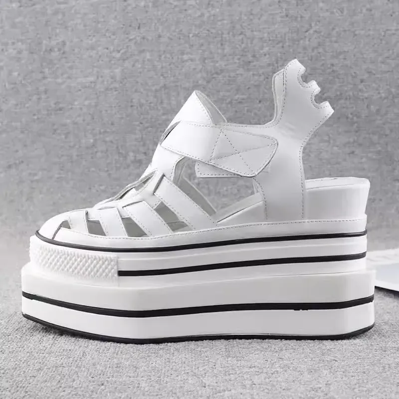 Summer Fashion Women Leather Wedges Sandal with Hollow Out Design