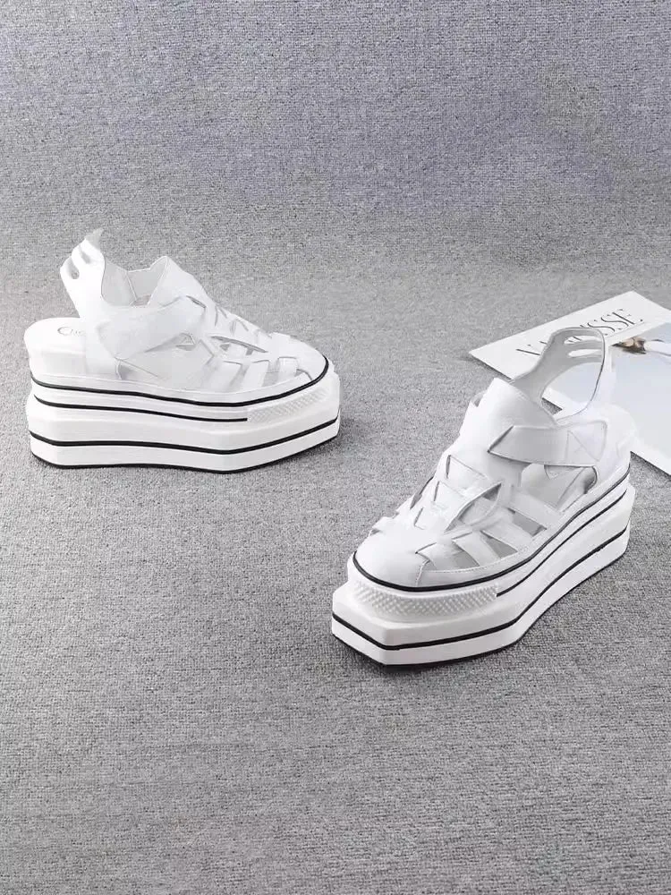 Summer Fashion Women Leather Wedges Sandal with Hollow Out Design