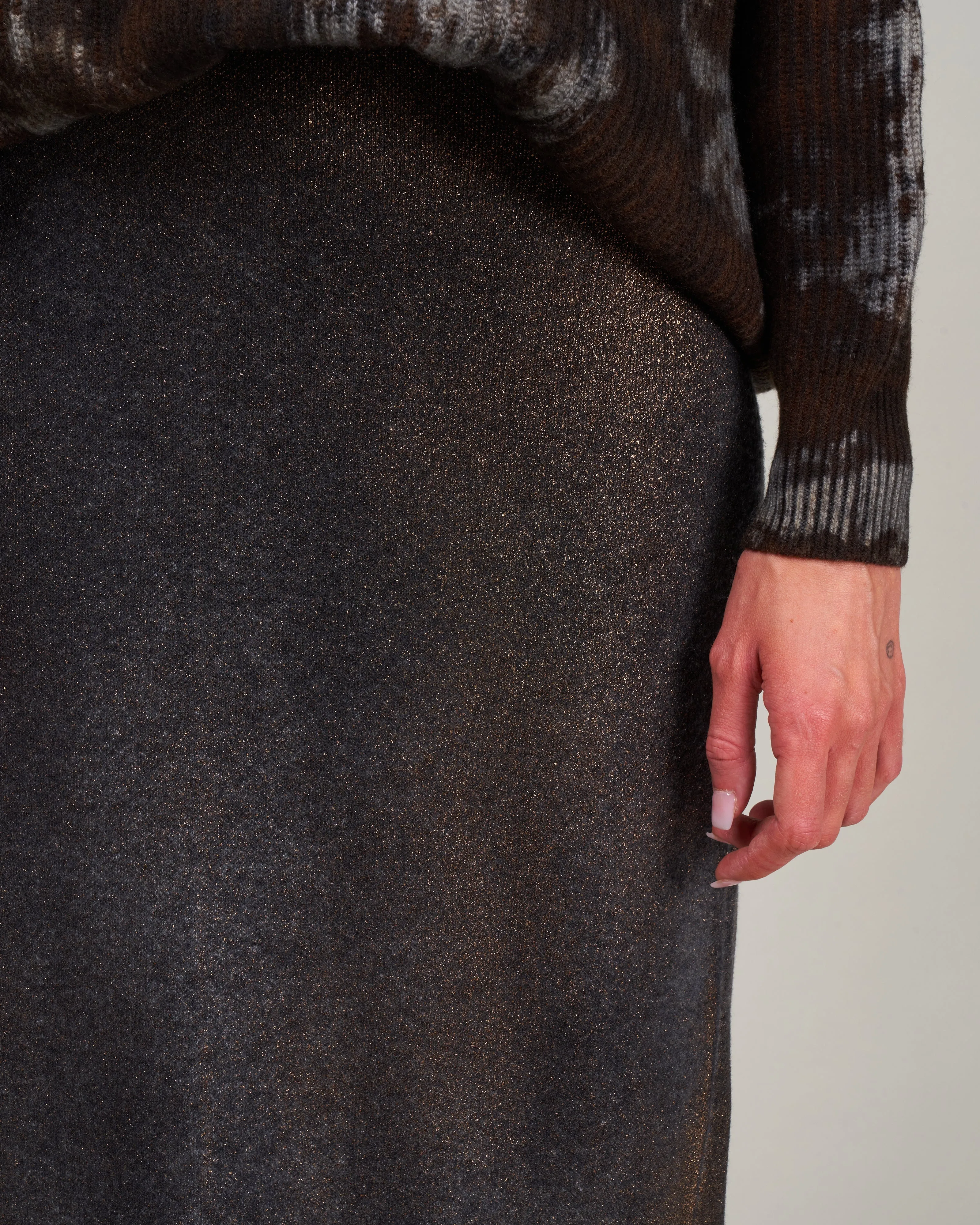 ultralight needle stitched skirt - nero   lamina bronzo