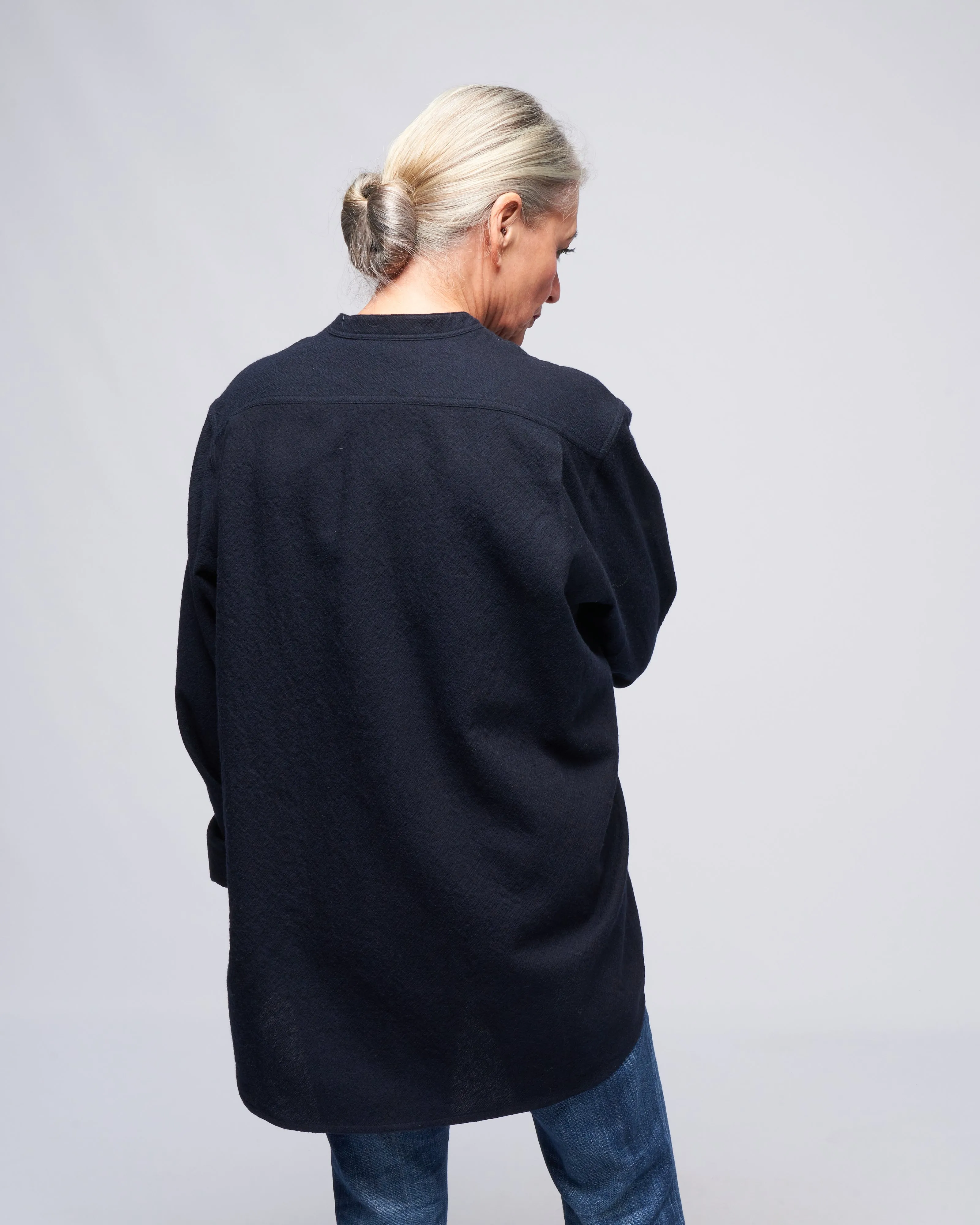 washed wool henley - woven dark navy