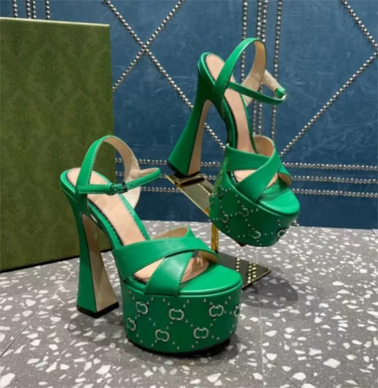 Women&#39;s New Round Head Open Toe Cross Strap Hollow Back Strap Buckle Ultra High Thick Heel Fashion Rivet Sandals
