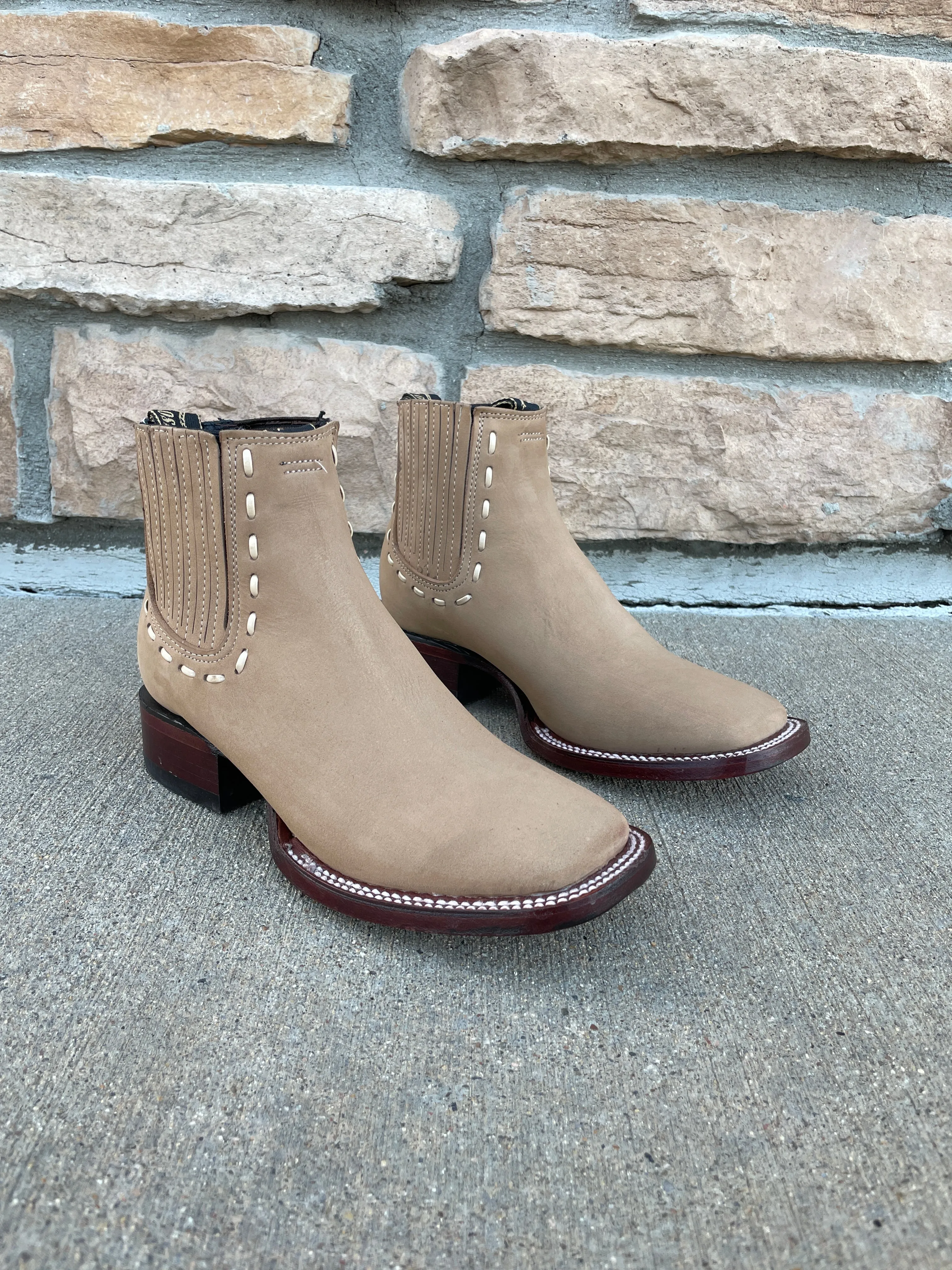 Women's Los Altos Oryx Nobuck Ankle Boots