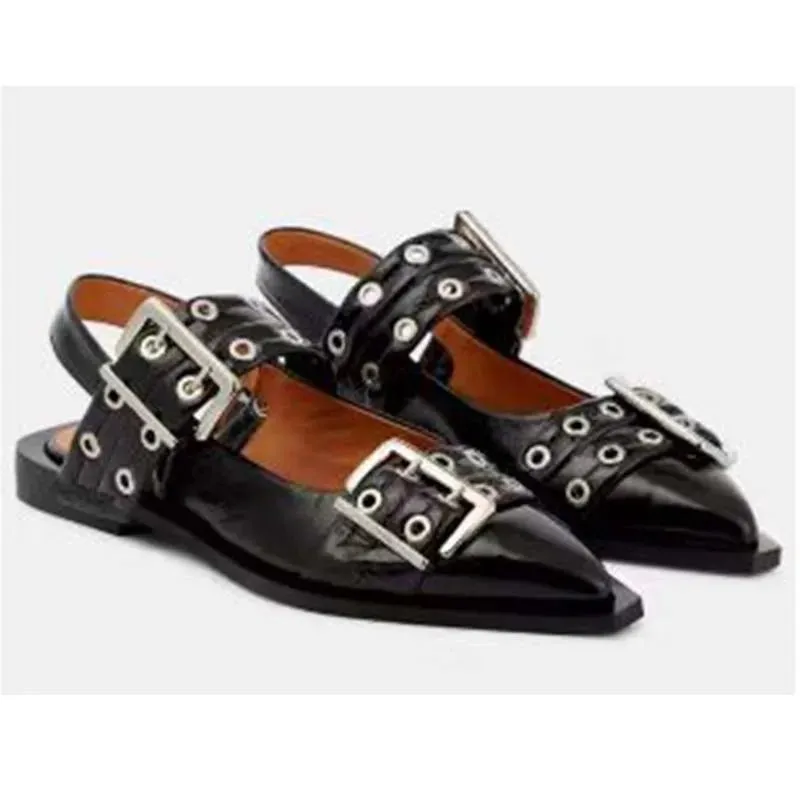 Women's Mary Janes  Retro Pointed Toe Chunky Heel with Hollow Out Design